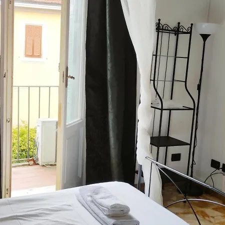Urban Central Florence Room photo